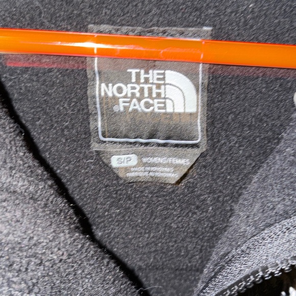 The North Face Black Polartec Fleece Jacket – Women’s Size Small (S/P) Denali - Picture 3 of 6